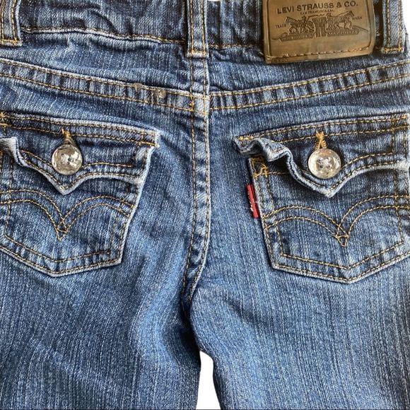 2/$20 💖 Levi’s: Straight Leg Mid Wash Jean - Picture 6 of 9